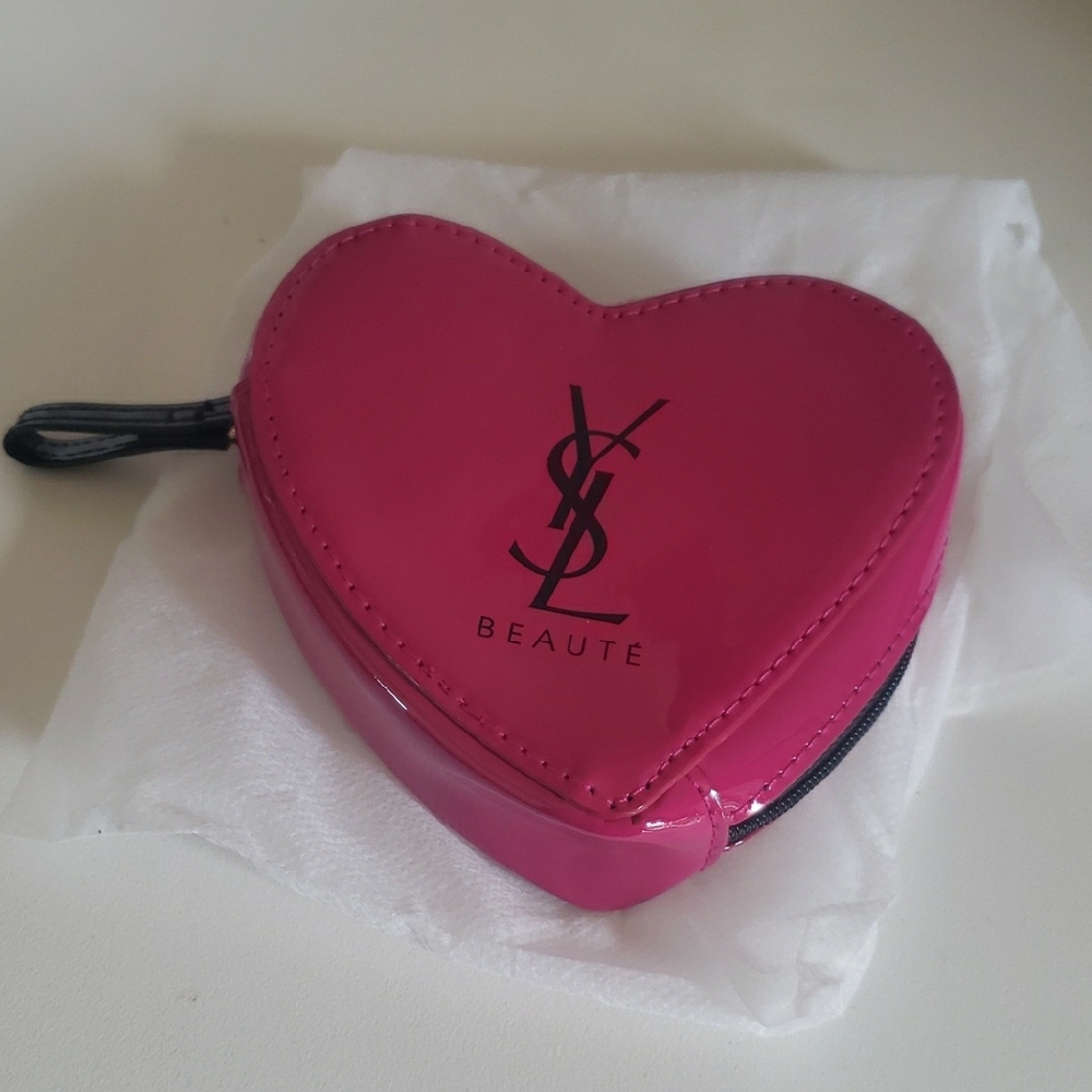 Hot Pink Heart-Shaped Women's Pouch With Mirror